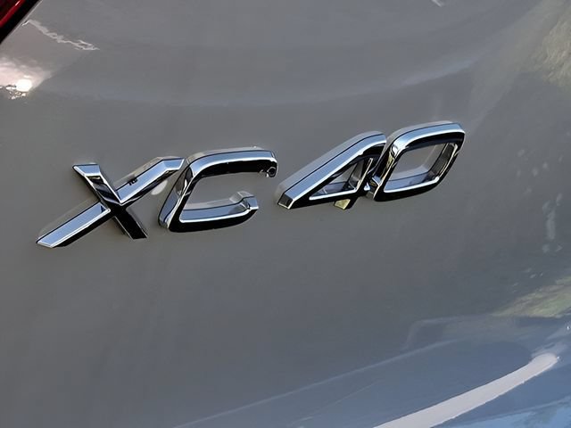 New 2026 Volvo XC40 B5 Core w/ Climate Package AWD/4WD image 10
