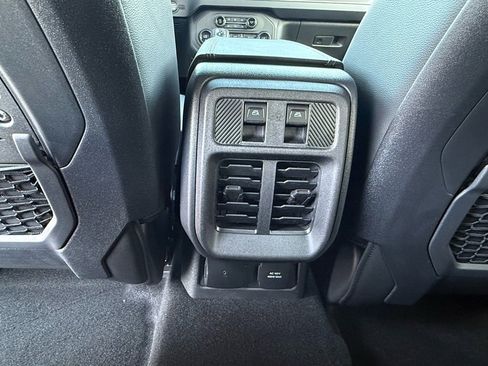 New 2025 Ford Bronco Badlands image 13