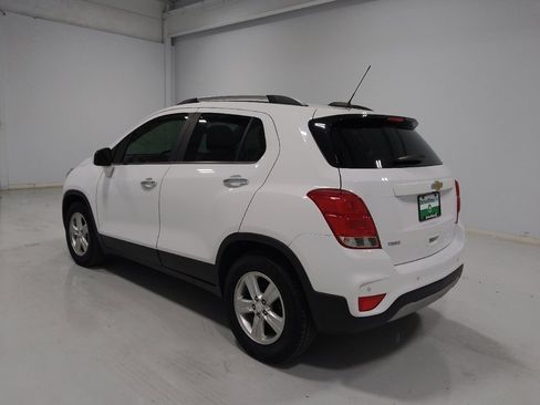 Used 2020 Chevrolet Trax LT w/ Driver Confidence Package FWD image 5