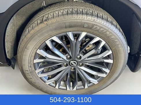 Used 2025 Nissan Rogue Platinum FWD image 34