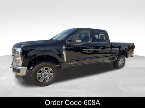 Used 2024 Ford F250 Lariat AWD/4WD image 4