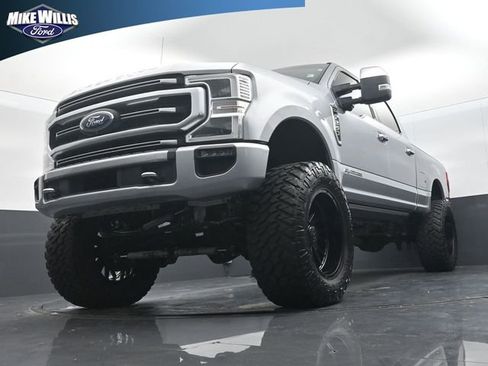 Used 2021 Ford F250 Platinum w/ FX4 Off-Road Package AWD/4WD image 19