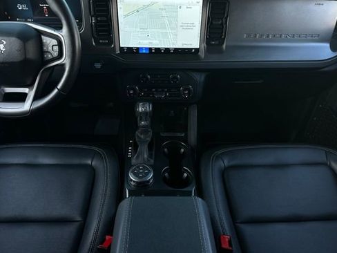 Used 2025 Ford Bronco Badlands AWD/4WD image 14