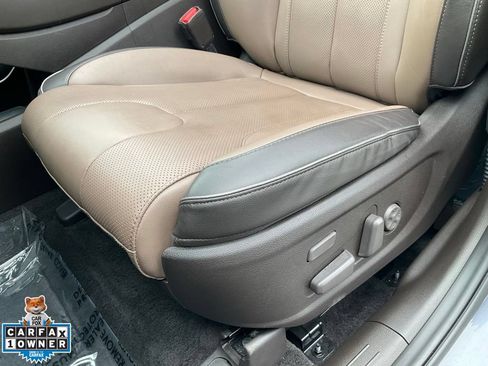 Used 2023 Hyundai Santa Fe Limited AWD/4WD image 16