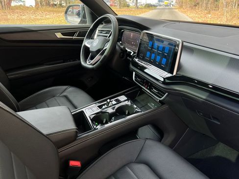 Certified 2024 Volkswagen Atlas Cross Sport SEL R-Line image 12