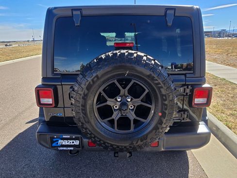 Used 2025 Jeep Wrangler Willys image 4