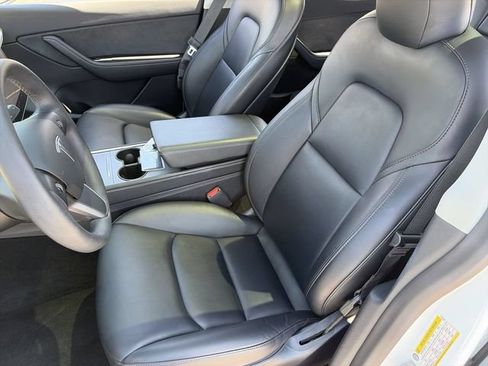 Used 2021 Tesla Model Y Long Range AWD/4WD image 20