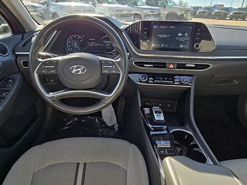 Used 2021 Hyundai Sonata SEL w/ Convenience Package image 16
