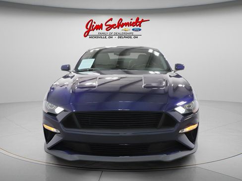 Used 2018 Ford Mustang GT Premium w/ GT Performance Package RWD image 3