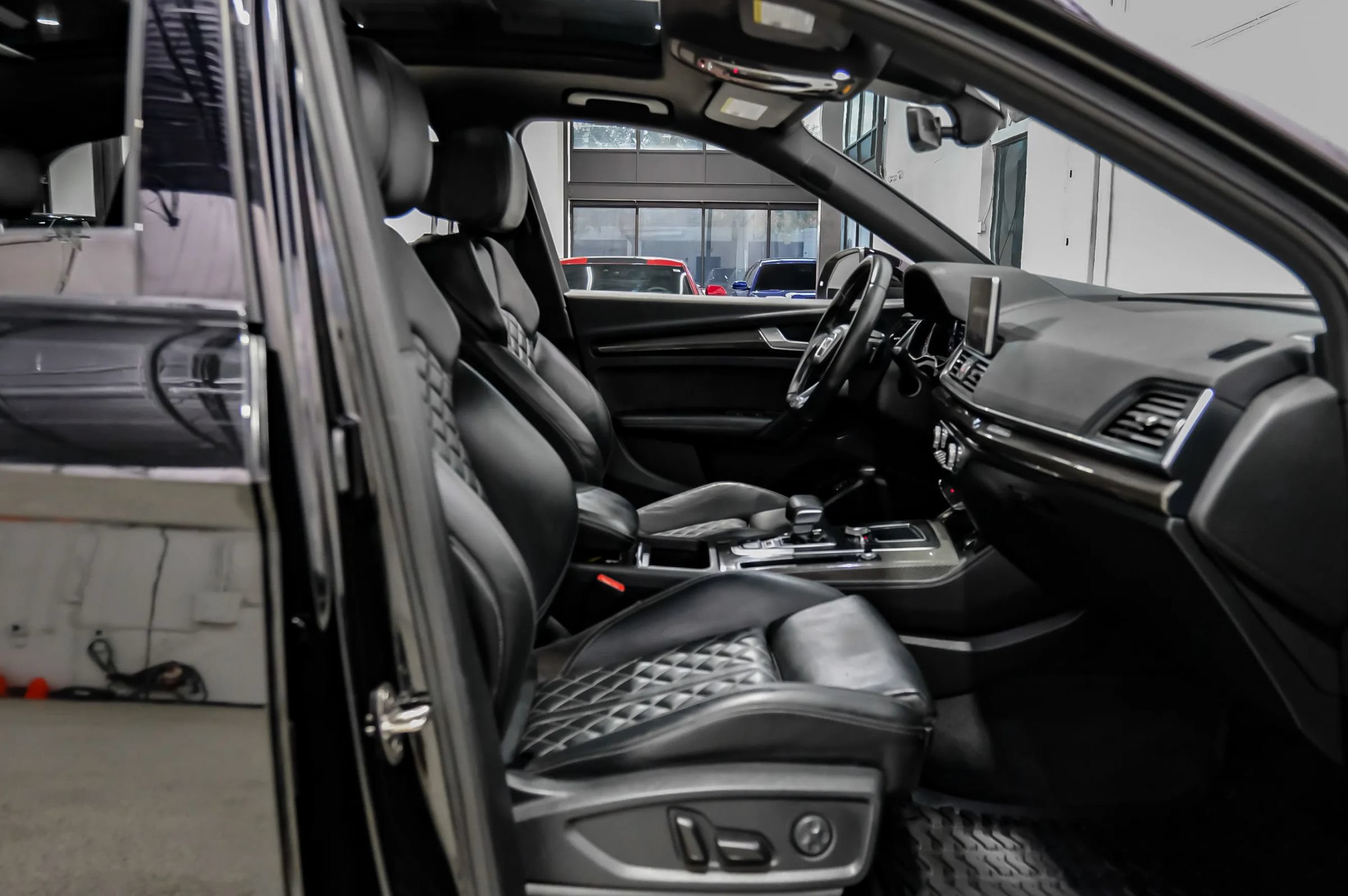 Used 2020 Audi SQ5 Prestige AWD/4WD image 45