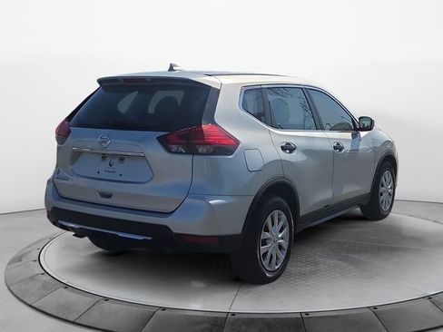 Used 2017 Nissan Rogue S FWD image 5