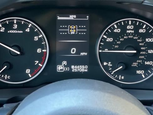 Used 2025 Subaru Crosstrek 2.0i Premium AWD/4WD image 33