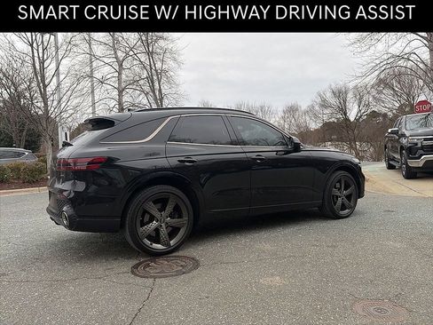 Certified 2024 Genesis GV70 2.5T w/ Sport Prestige Package image 3