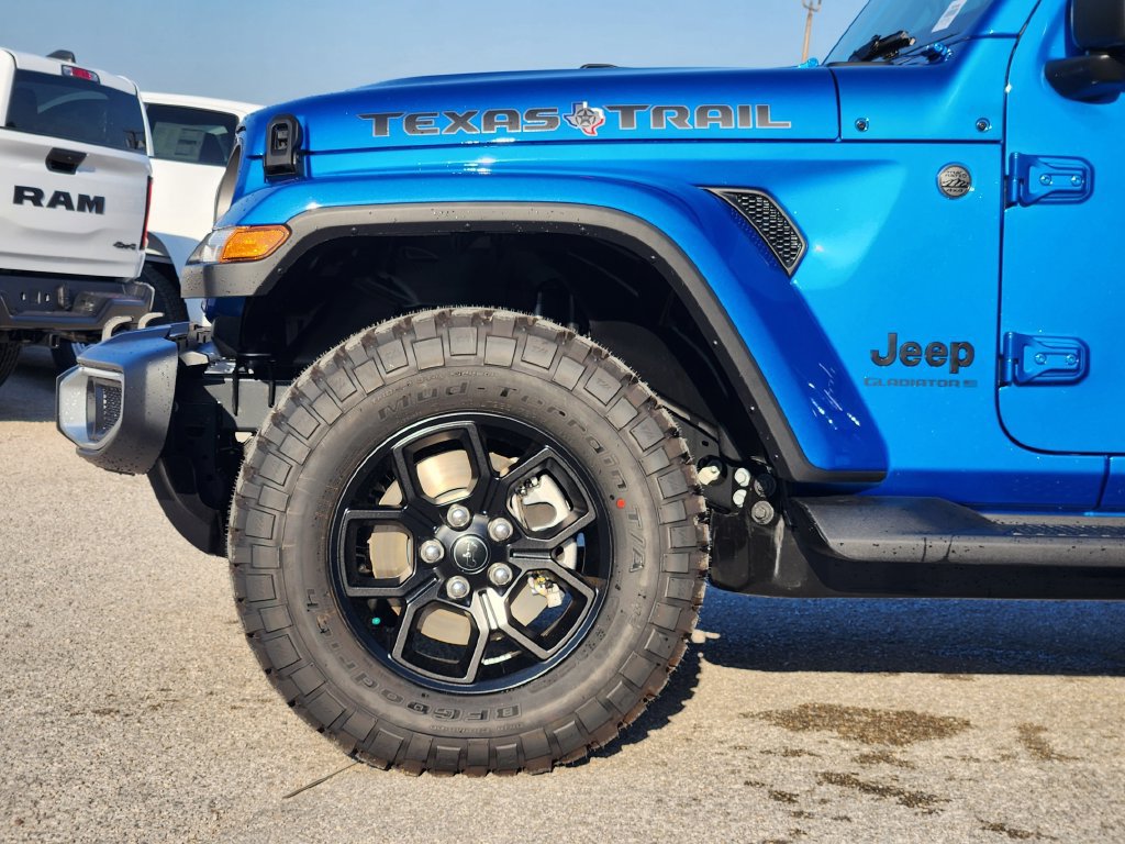 New 2026 Jeep Gladiator Sport AWD/4WD image 6
