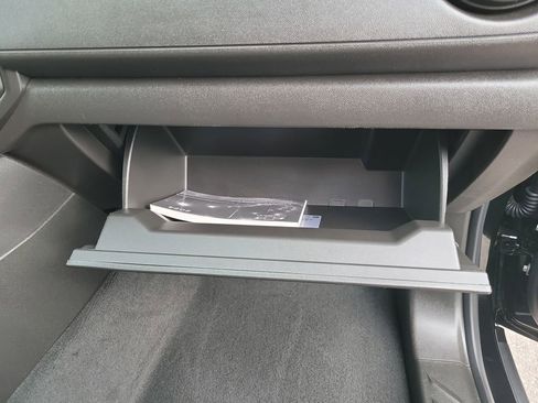 Used 2024 Chevrolet Colorado W/T image 37