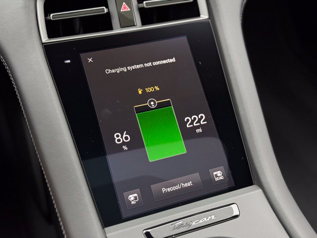 New 2025 Porsche Taycan 4S AWD/4WD image 37