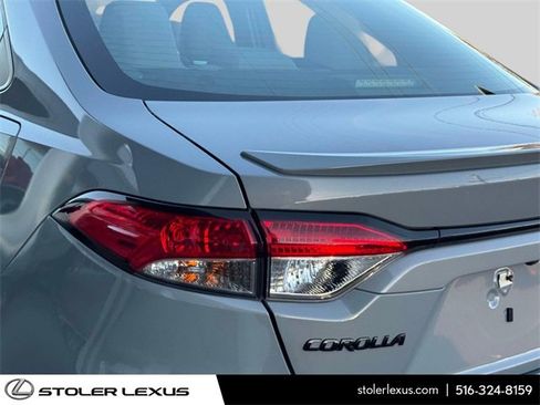 Used 2022 Toyota Corolla SE image 11