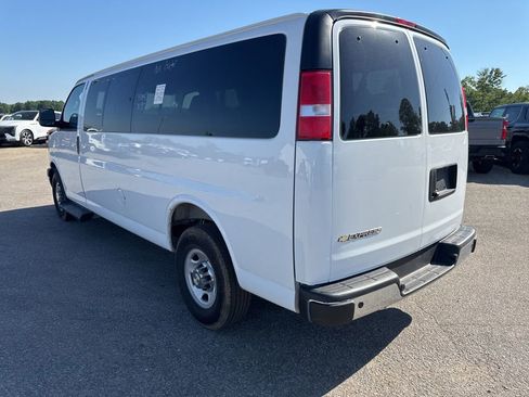 Used 2025 Chevrolet Express 3500 LT w/ LT Preferred Equipment Group RWD image 2