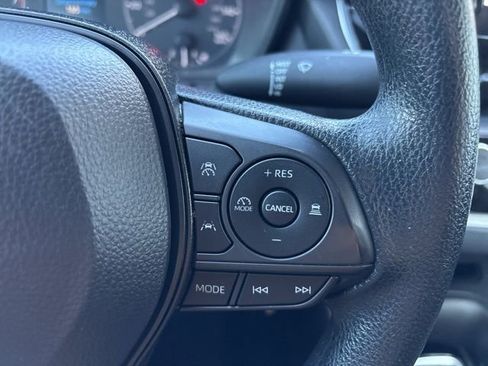 Used 2024 Toyota Corolla LE image 18