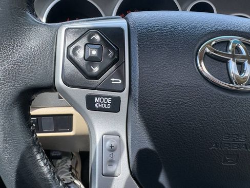 Used 2015 Toyota Sequoia SR5 AWD/4WD image 29