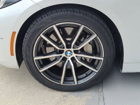 Used 2025 BMW 430i Convertible RWD image 11