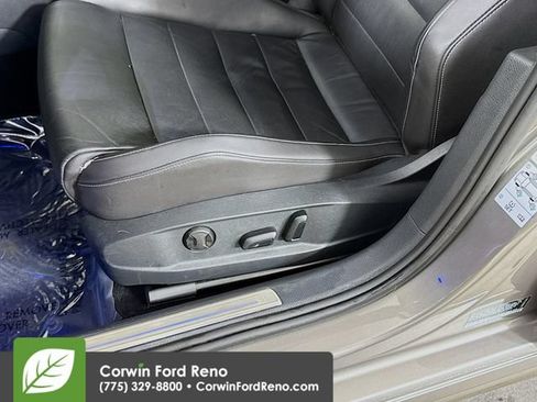 Used 2016 Volkswagen Golf R 4-Door AWD/4WD image 18