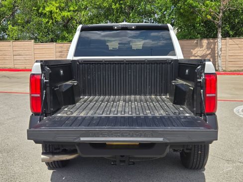 Used 2025 Toyota Tacoma SR w/ SR Upgrade Package image 24