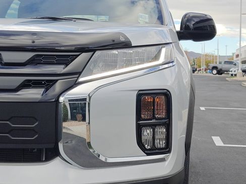 New 2025 Mitsubishi Outlander Sport AWD image 31