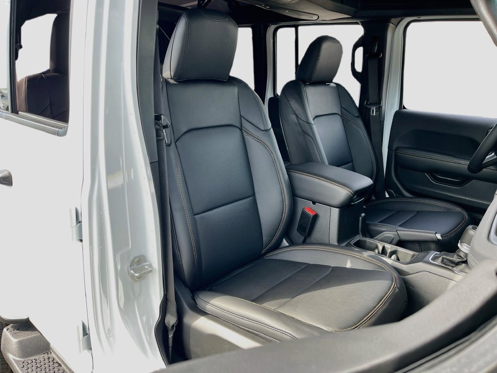 New 2026 Jeep Wrangler Unlimited Sahara AWD/4WD image 27