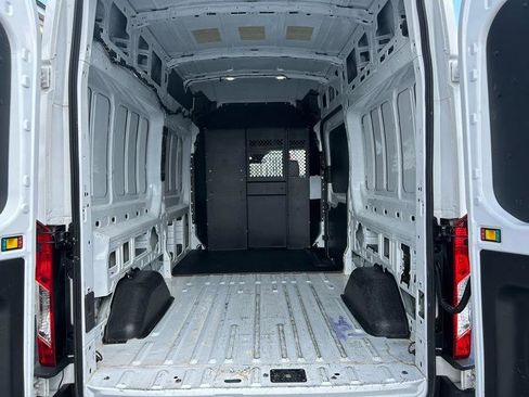 Used 2019 Ford Transit 250 148 High Roof RWD image 26