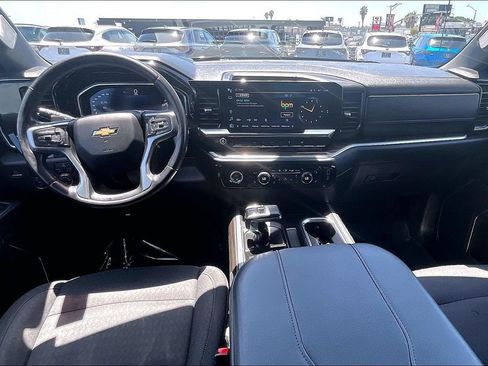 Used 2023 Chevrolet Silverado 1500 LT RWD image 30