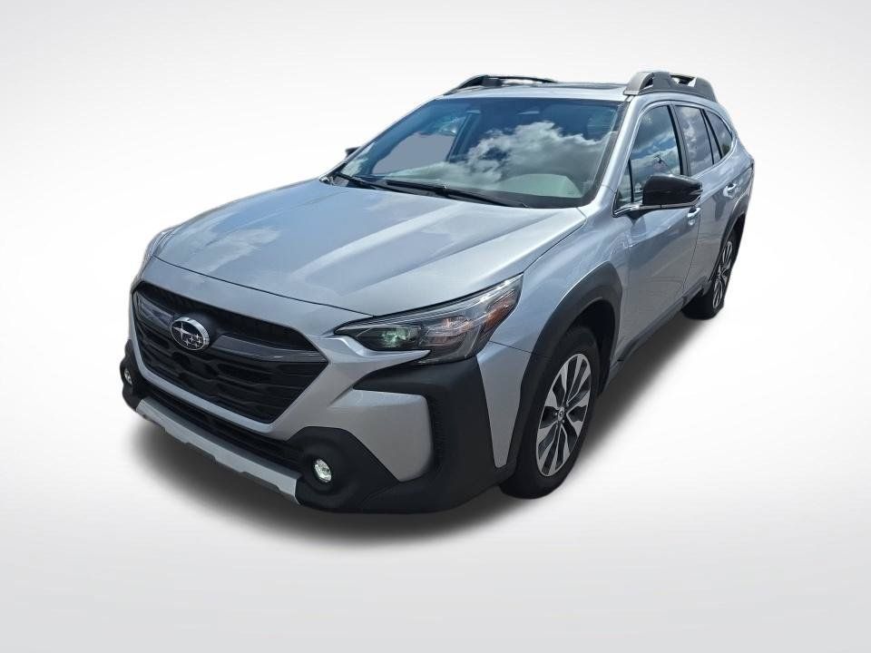 Used 2025 Subaru Outback Limited AWD/4WD image 2