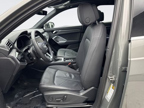 Used 2024 Audi Q3 2.0T Premium image 11