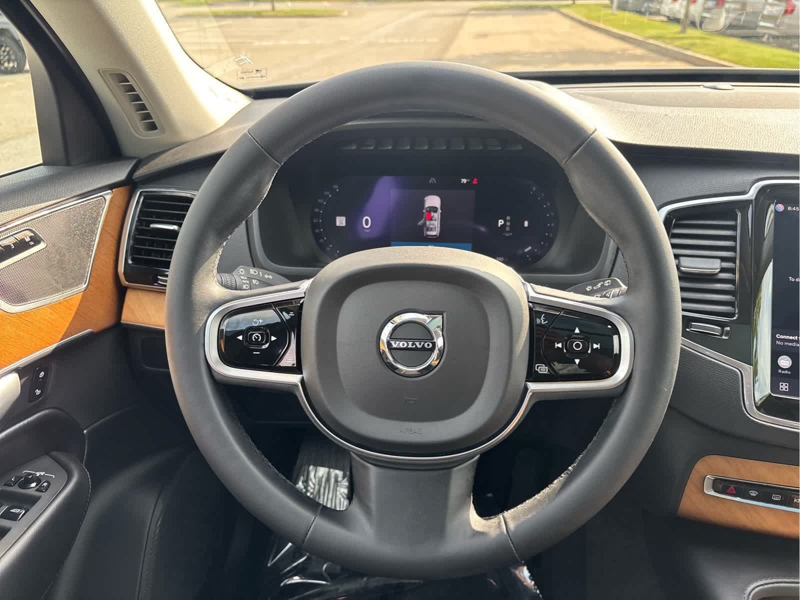 Used 2023 Volvo XC90 B6 Plus w/ Protection Package AWD/4WD image 19