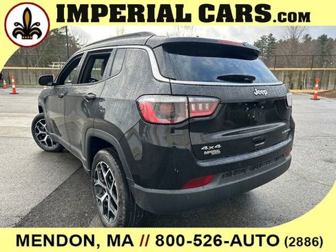New 2026 Jeep Compass Limited w/ Sun, Sound & Navigation Group AWD/4WD image 9