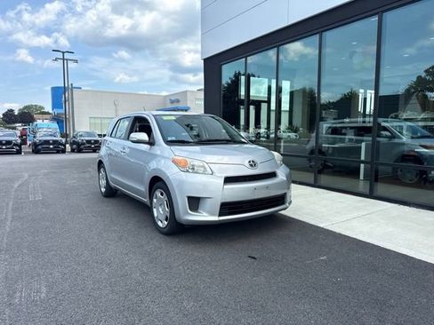 Used 2012 Scion xD FWD image 1