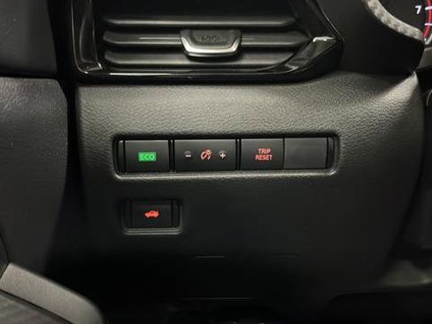 Used 2025 Nissan Sentra SV w/ All-Weather Package FWD image 31