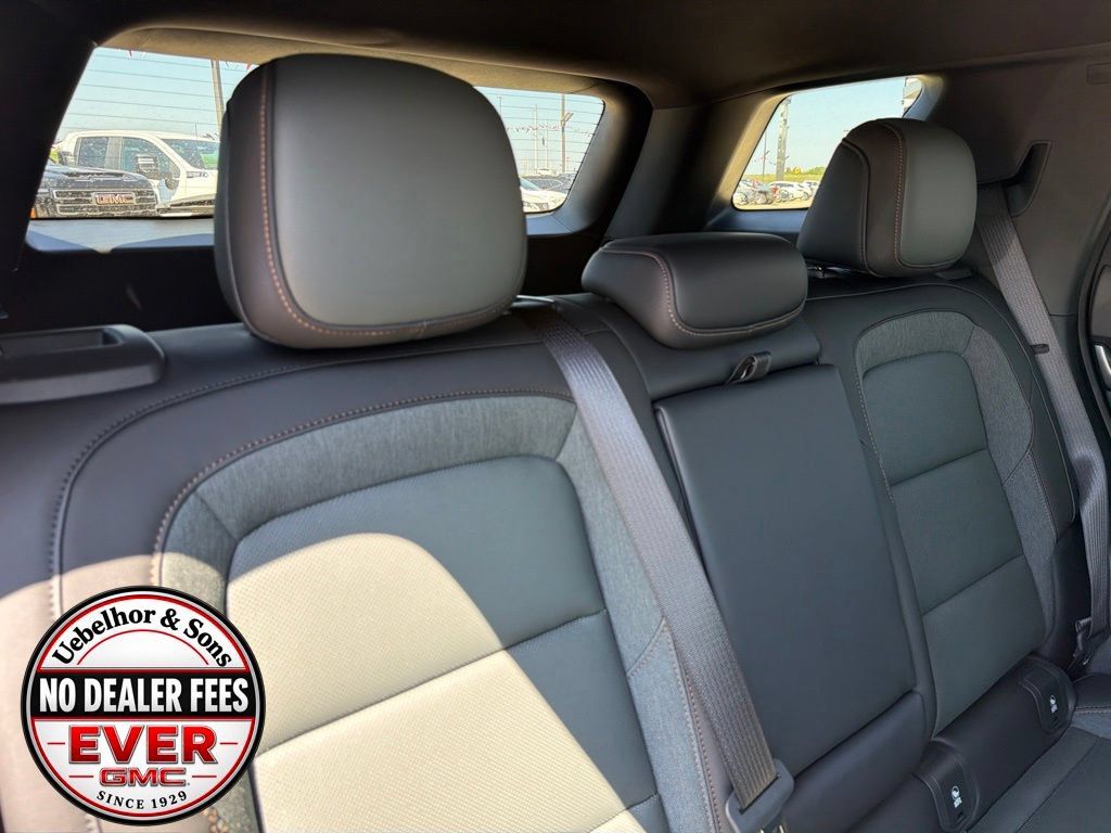 New 2027 GMC Terrain AT4 w/ Convenience Package III AWD/4WD image 5