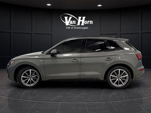 Used 2023 Audi Q5 e Prestige w/ Prestige Package image 13