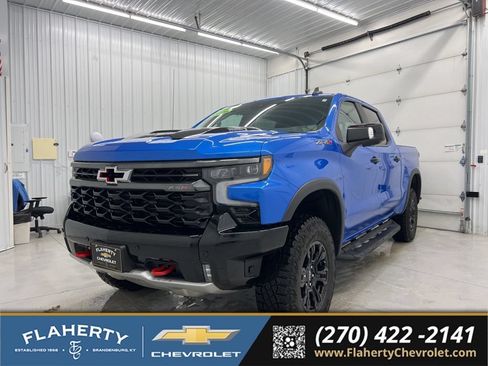 Used 2025 Chevrolet Silverado 1500 ZR2 w/ Technology Package AWD/4WD image 6
