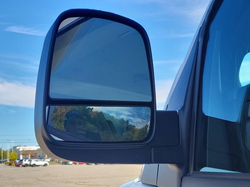 New 2025 GMC Savana 3500 w/ Power Convenience Package image 10