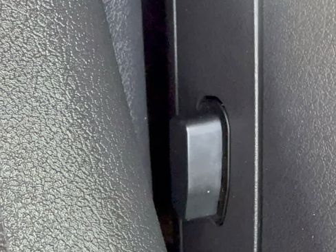 Used 2011 Dodge Caliber Mainstreet FWD image 14