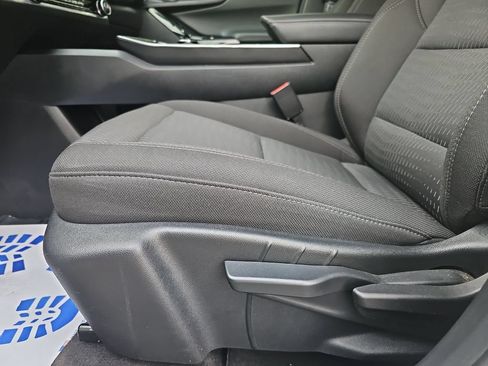 Used 2026 Chevrolet Equinox LT FWD image 28