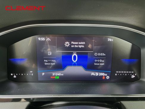 Used 2025 Volkswagen Jetta Sport FWD image 18