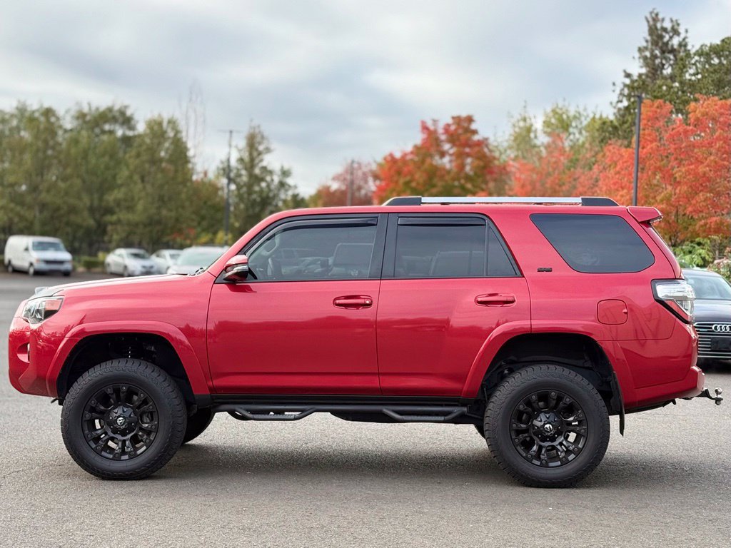 Used 2021 Toyota 4Runner SR5 Premium w/ Moonroof Package AWD/4WD image 2