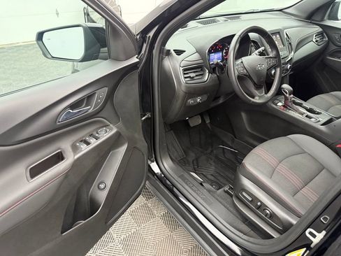 Used 2022 Chevrolet Equinox RS w/ LPO, Floor Liner Package AWD/4WD image 18
