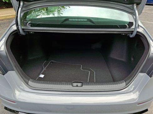 Used 2025 Honda Accord Sport image 31
