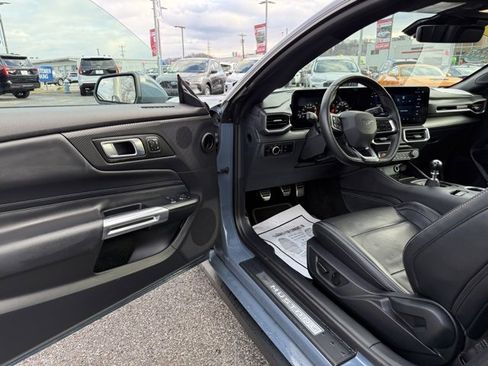 Used 2024 Ford Mustang GT Premium image 13