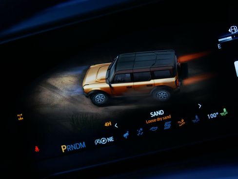 Used 2025 Ford Bronco Heritage Edition AWD/4WD image 30