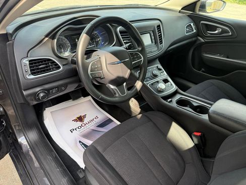 Used 2015 Chrysler 200 Limited w/ Convenience Group FWD image 18